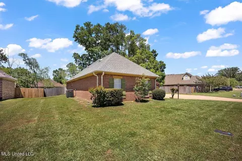 Exterior - 196 Raulston Dr, Byram, MS 39272 photo 2 of 11