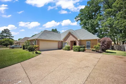 Exterior - 196 Raulston Dr, Byram, MS 39272 photo 3 of 11