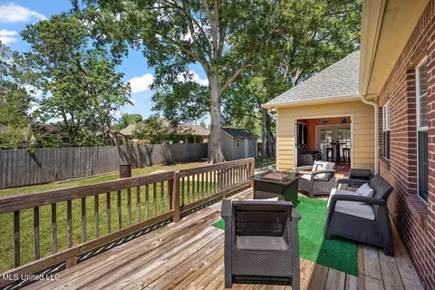 Exterior - 196 Raulston Dr, Byram, MS 39272 photo 7 of 11