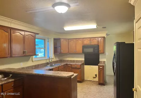 4607 Griffin St, Moss Point, MS 39563 photo 7