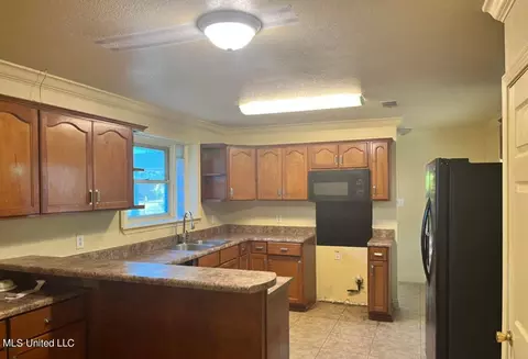 4607 Griffin St, Moss Point, MS 39563 photo 5