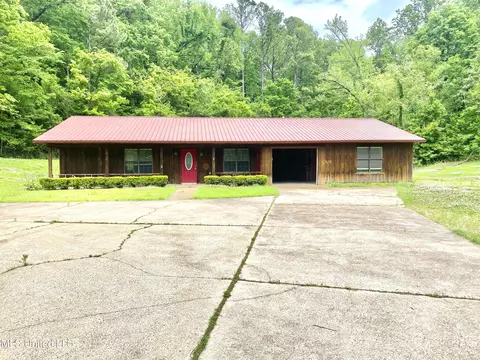 1729 Hood Dr, Yazoo City, MS 39194