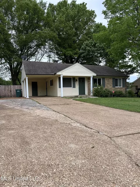 1631 Brookhaven Dr, Southaven, MS 38671