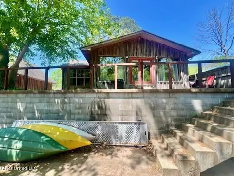 Exterior - 80 Murphy Rd, Sardis, MS 38666 photo 3 of 8