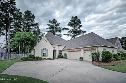 153 Grayhawk Dr, Madison, MS 39110