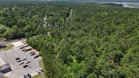 5300 Noma Dr, Diamondhead, MS 39525 photo 3