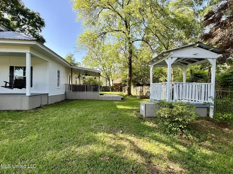 Exterior - 608 NW Goodwater Rd, Magee, MS 39111 photo 12 of 24