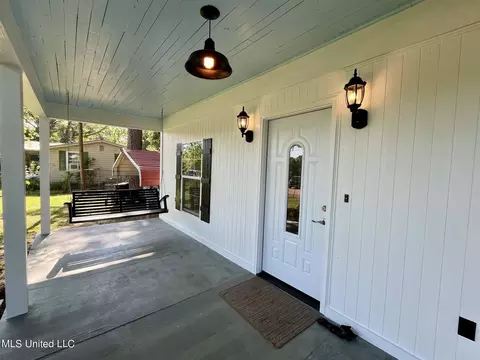 Exterior - 608 NW Goodwater Rd, Magee, MS 39111 photo 3 of 24