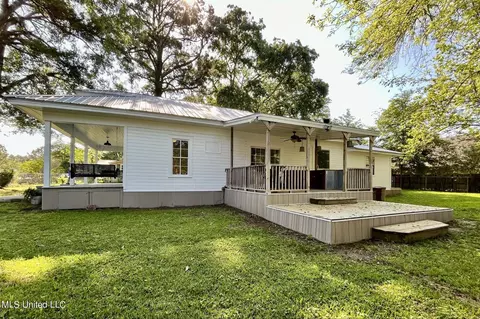 Exterior - 608 NW Goodwater Rd, Magee, MS 39111 photo 10 of 24