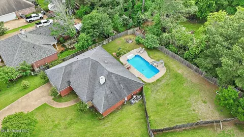 Exterior - 1212 Crossview Ct, Brandon, MS 39042 photo 15 of 16