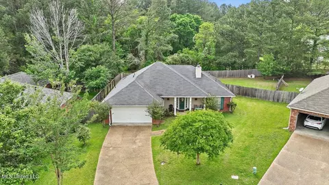 Exterior - 1212 Crossview Ct, Brandon, MS 39042 photo 12 of 16