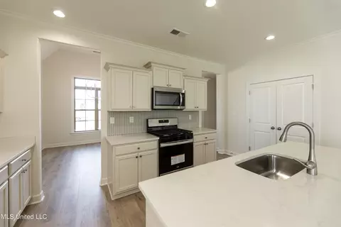 3471 Hatton Dr, Nesbit, MS 38651 photo 7