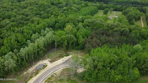 Kimber Cove, Hernando, MS 38632