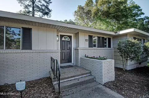 Exterior - 4633 Old Canton Rd, Jackson, MS 39211 photo 2 of 5