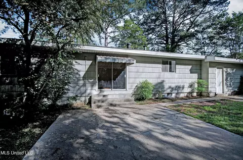 Exterior - 4633 Old Canton Rd, Jackson, MS 39211 photo 3 of 5