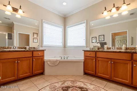 Bath - 119 Hawthorne Dr, Long Beach, MS 39560 photo 1 of 6