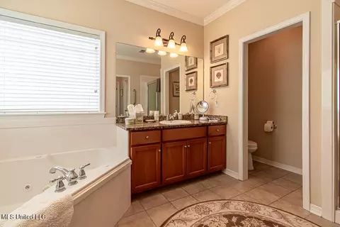 Bath - 119 Hawthorne Dr, Long Beach, MS 39560 photo 3 of 6