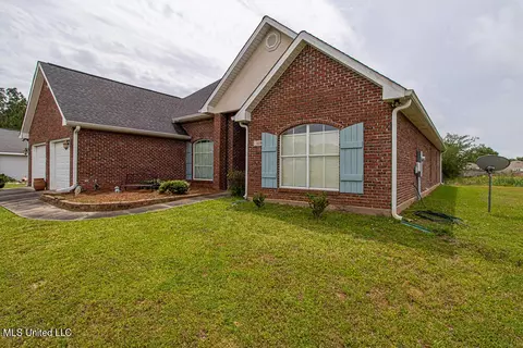 Exterior - 119 Hawthorne Dr, Long Beach, MS 39560 photo 3 of 6
