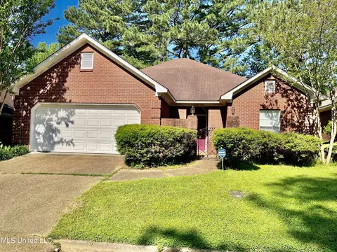 169 Brookleigh Pl, Byram, MS 39272
