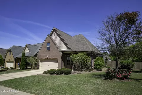 213 Avalon Ln, Oxford, MS 38655