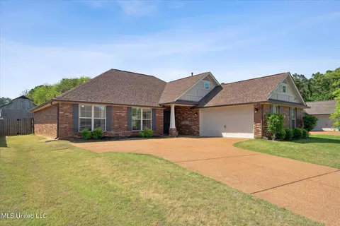 7289 Judith Dr, Olive Branch, MS 38654
