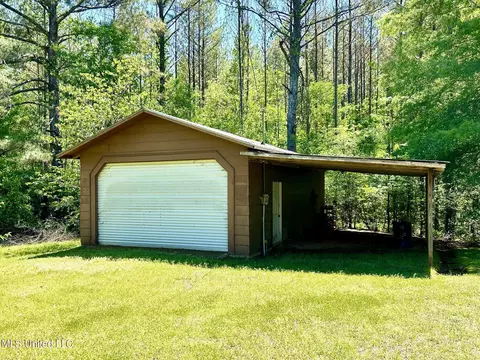 2242 Old Pickens Rd, Kosciusko, MS 39090 photo 10