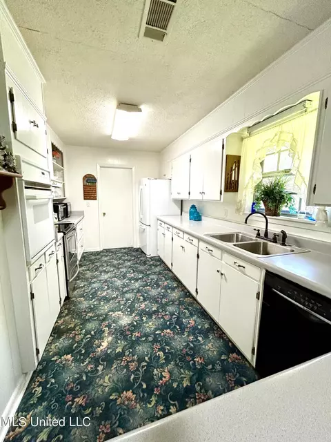 2242 Old Pickens Rd, Kosciusko, MS 39090 photo 13