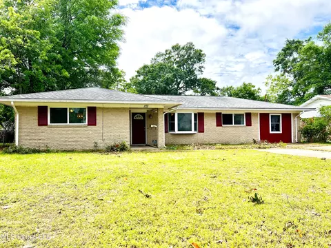 1711 James Madison Dr, Biloxi, MS 39531