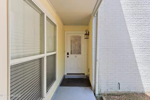 3230 Cumberland St #11, Ocean Springs, MS 39564