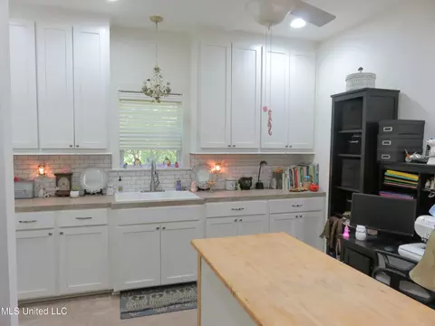 Kitchen - 209 Crescent H Dr, Terry, MS 39170 photo 7 of 7