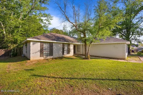 207 Eagle Dr, Byram, MS 39272 photo 2