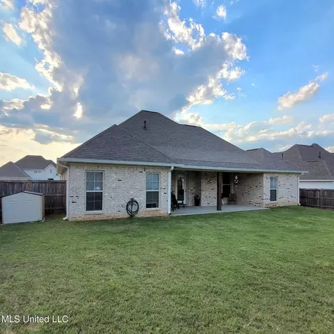 Exterior - 157 Glenwild Trl, Canton, MS 39046 photo 5 of 7