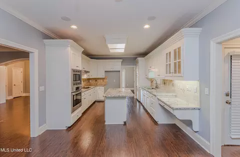Kitchen - 116 Hickory Gln, Madison, MS 39110 photo 1 of 8