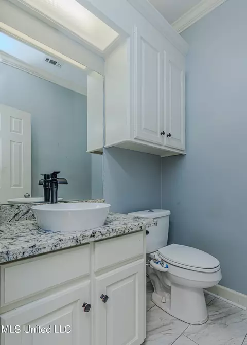Bath - 116 Hickory Gln, Madison, MS 39110 photo 1 of 13