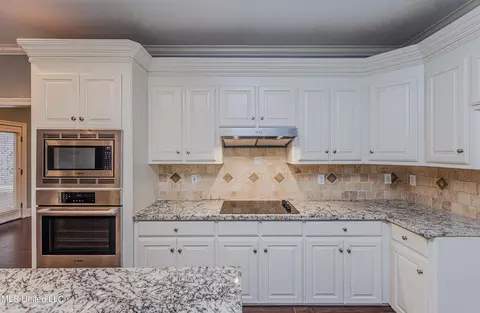 Kitchen - 116 Hickory Gln, Madison, MS 39110 photo 5 of 8
