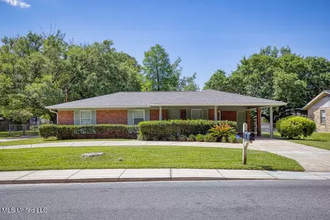 4204 Scovel Ave, Pascagoula, MS 39581