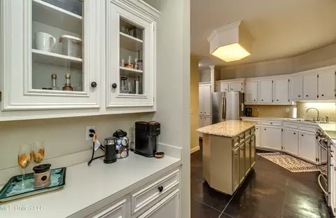 Kitchen - 109 Northpointe Pkwy, Jackson, MS 39211 photo 8 of 10