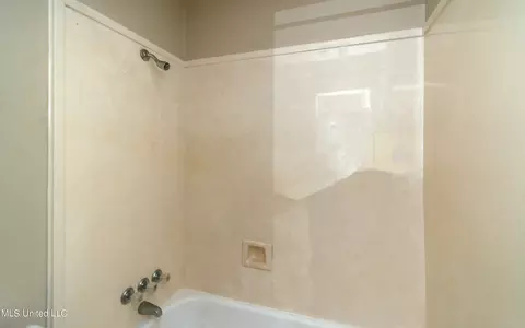 Bath - 109 Northpointe Pkwy, Jackson, MS 39211 photo 9 of 9