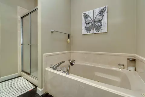 Bath - 109 Northpointe Pkwy, Jackson, MS 39211 photo 4 of 9