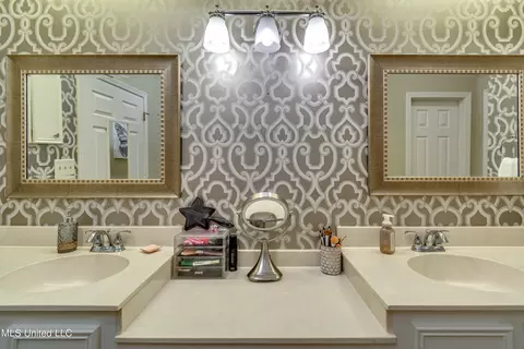 Bath - 109 Northpointe Pkwy, Jackson, MS 39211 photo 2 of 9
