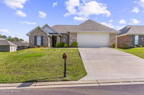 1530 Arcadia Ln, Brandon, MS 39042