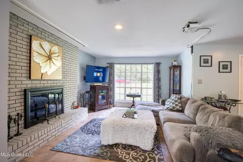 Living - 26133 Airey Tower Rd, Saucier, MS 39574 photo 3 of 4