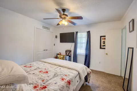 Bedroom - 26133 Airey Tower Rd, Saucier, MS 39574 photo 3 of 4