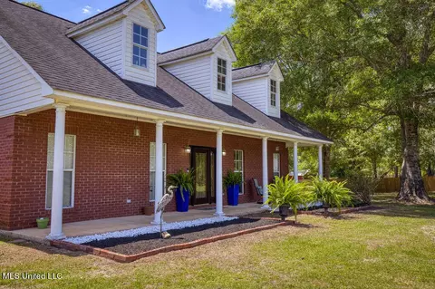 Exterior - 9474 Dunn Rd, Moss Point, MS 39562 photo 4 of 6