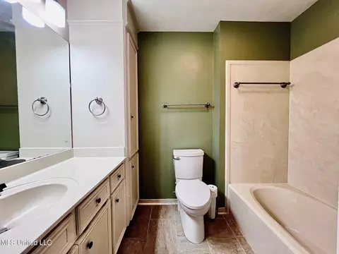 Bath - 116 Villa Way, Clinton, MS 39056 photo 1 of 6