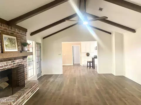 Living - 5459 Red Fox Rd, Jackson, MS 39211 photo 2 of 5