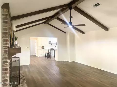 Living - 5459 Red Fox Rd, Jackson, MS 39211 photo 3 of 5