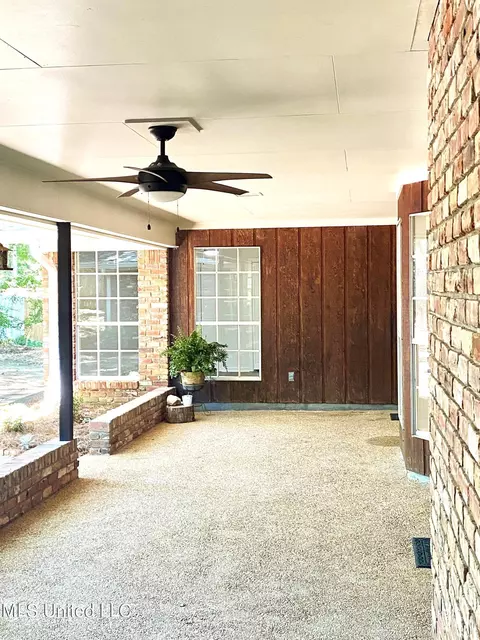 Exterior - 5459 Red Fox Rd, Jackson, MS 39211 photo 3 of 10