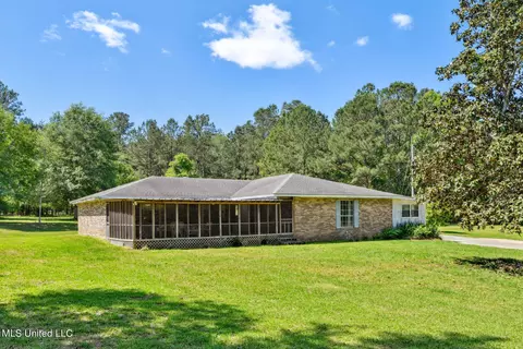 25449 Pecan Rd, Pass Christian, MS 39571