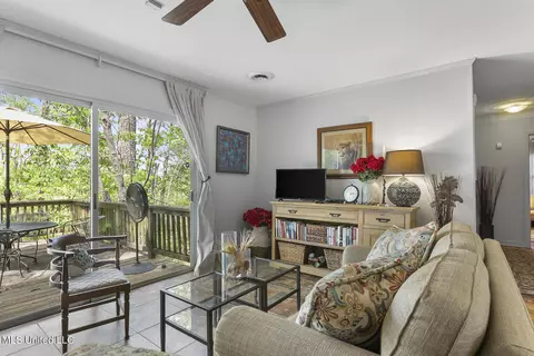 1512 Douglass Dr, Jackson, MS 39211 photo 13